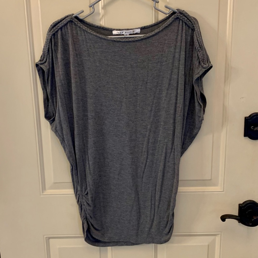 Max Studio Gray Braid Neck Scrunch Side Tee 🌸